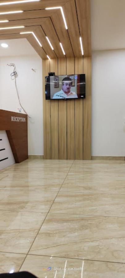 Hotel Kutchi Palace, Dwarka Екстер'єр фото